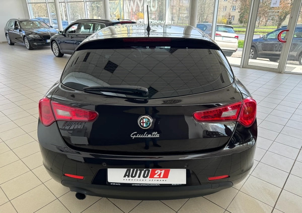 Alfa Romeo Giulietta cena 39000 przebieg: 97600, rok produkcji 2012 z Mrągowo małe 631